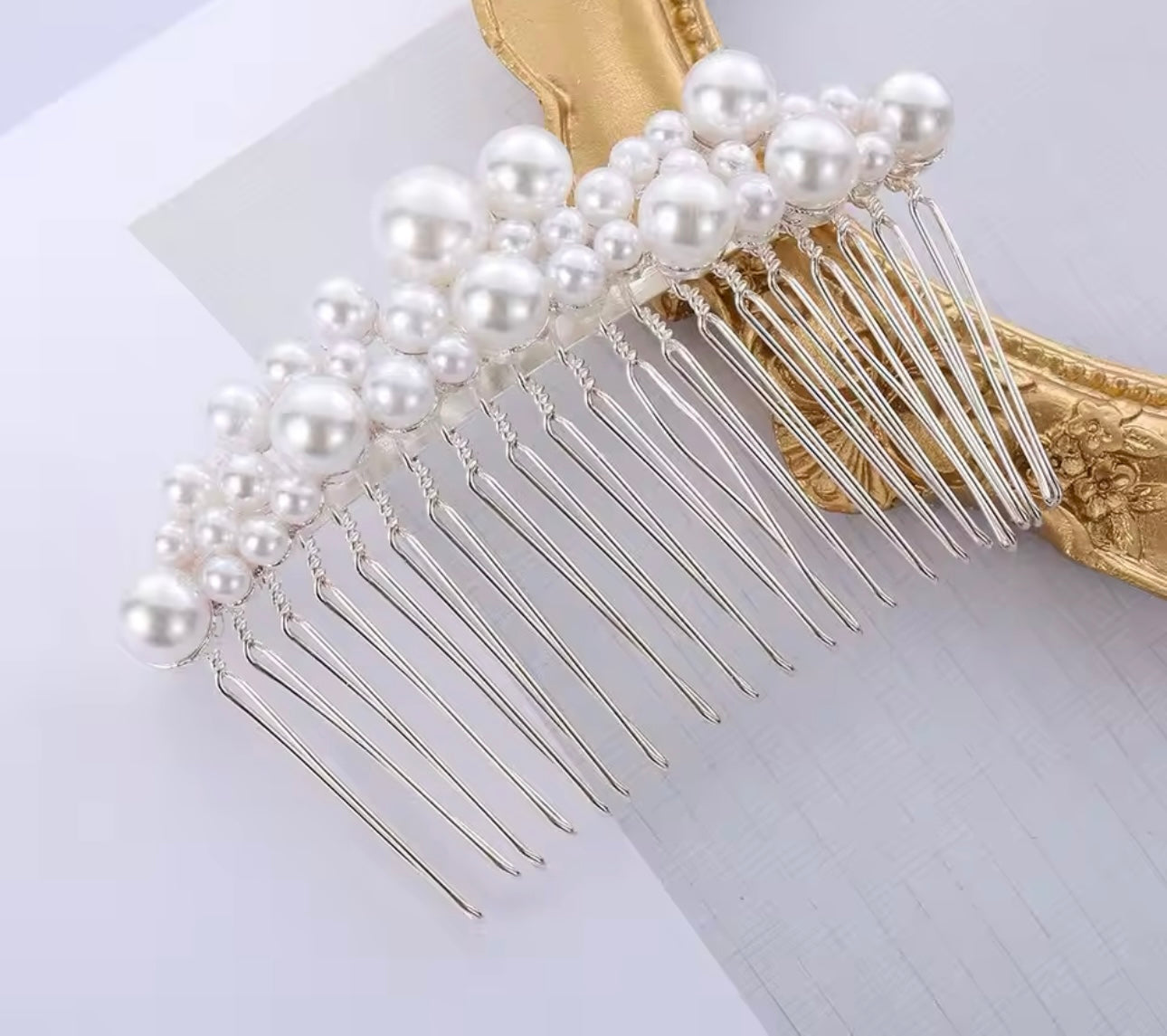 Layered Pearl Hair comb