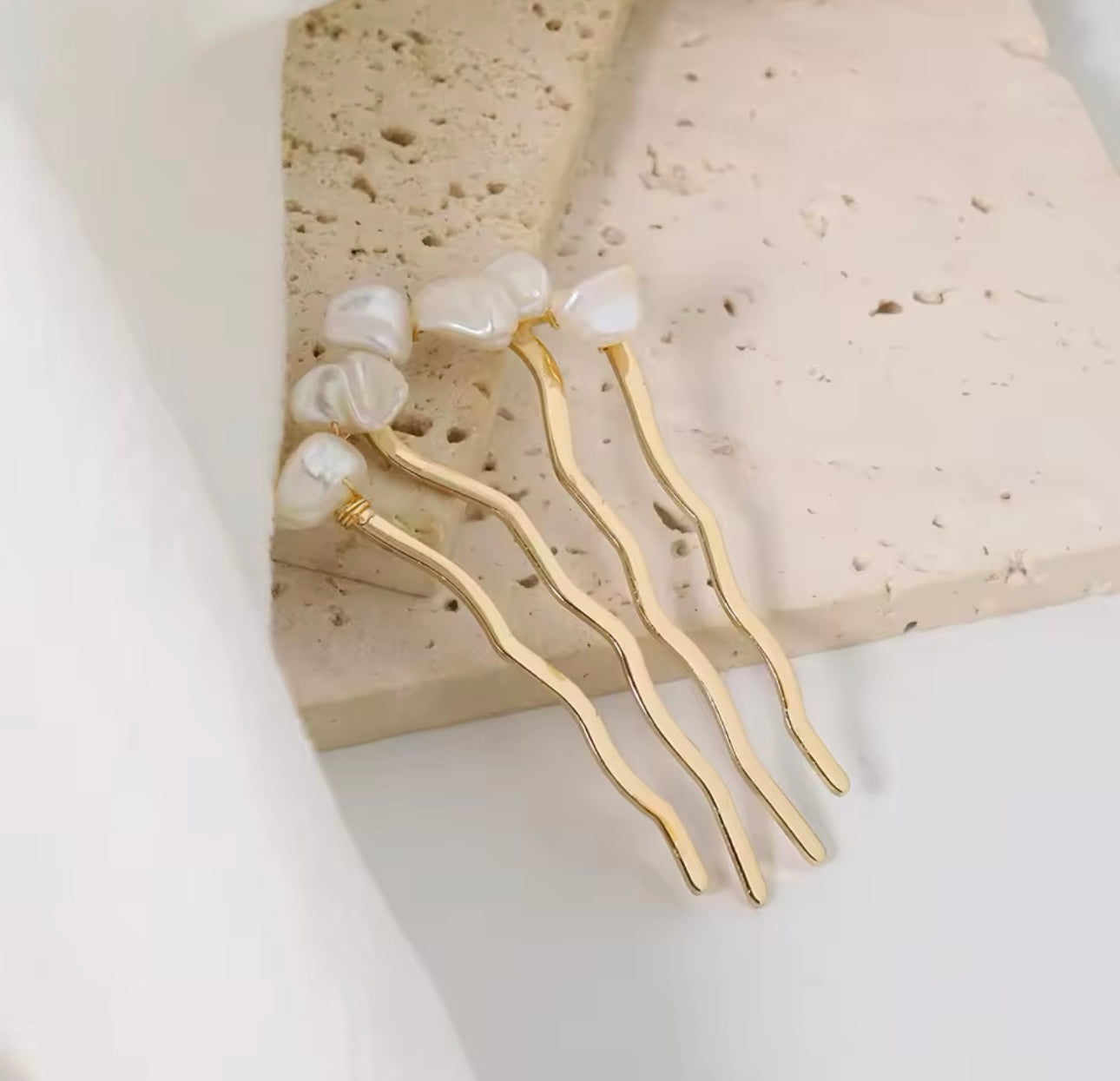 Irregular Pearl Hair Pin