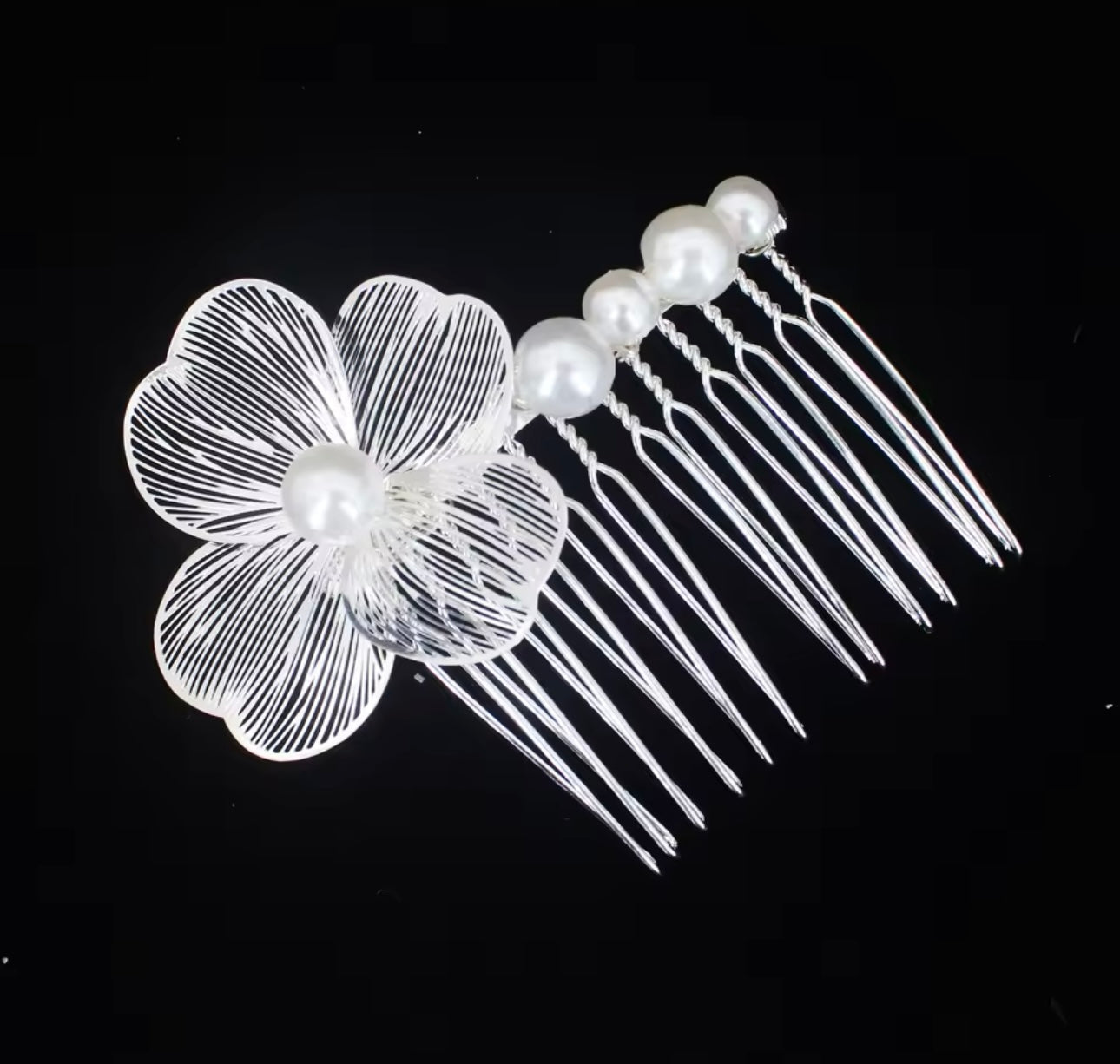 Clover String Of Pearls